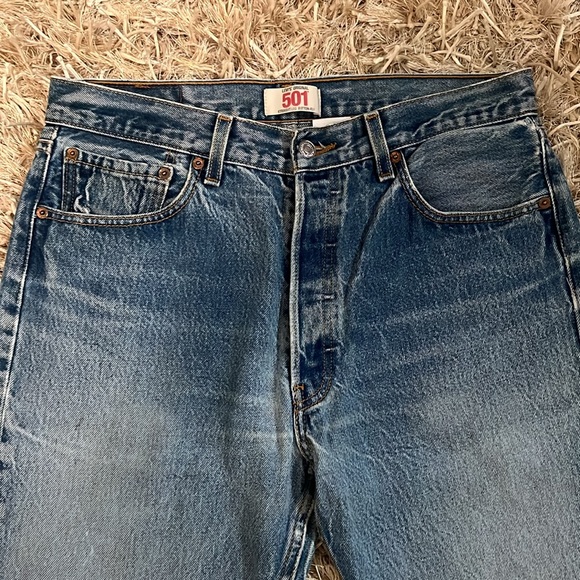 Vintage Levi’s 501 straight leg button fly - Picture 2 of 12